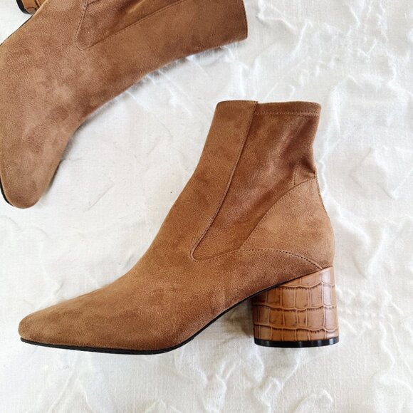 Donald Pliner Gaige Bootie Size 9 New - Picture 3 of 10